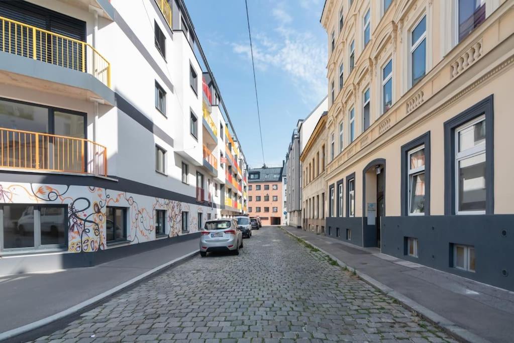 Neu Und Hell In Zentraler Ruhelage Mit Parkplatz Apartman Bécs Kültér fotó