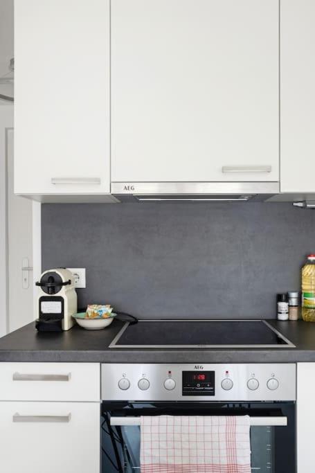 Neu Und Hell In Zentraler Ruhelage Mit Parkplatz Apartman Bécs Kültér fotó