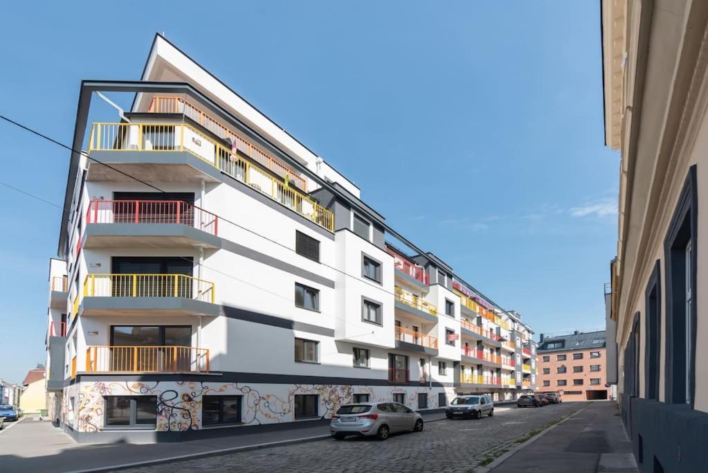 Neu Und Hell In Zentraler Ruhelage Mit Parkplatz Apartman Bécs Kültér fotó