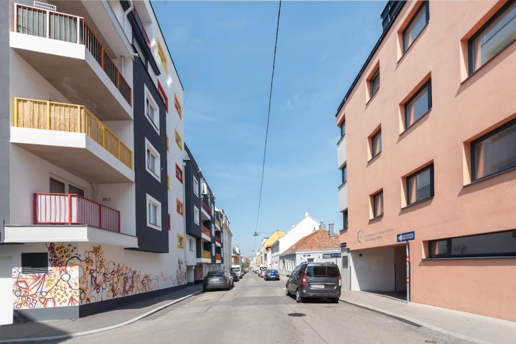 Neu Und Hell In Zentraler Ruhelage Mit Parkplatz Apartman Bécs Kültér fotó