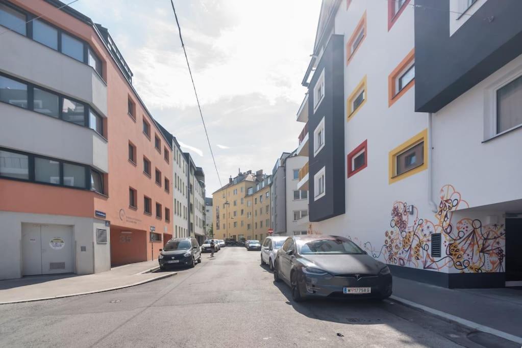 Neu Und Hell In Zentraler Ruhelage Mit Parkplatz Apartman Bécs Kültér fotó