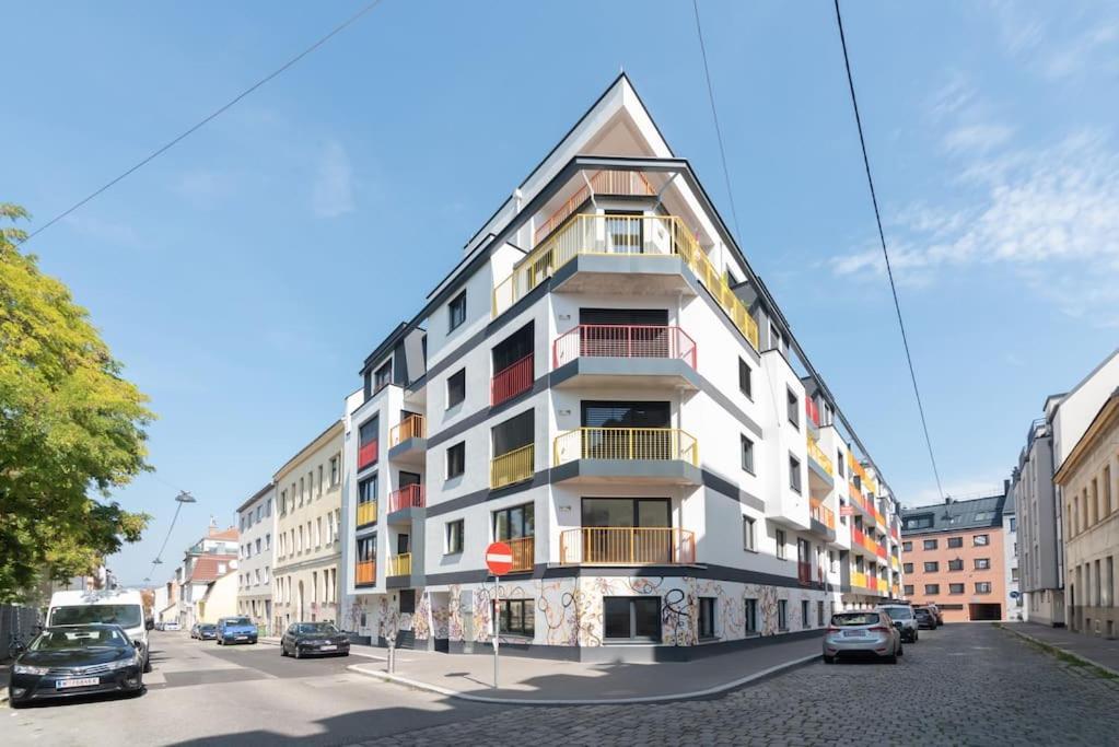 Neu Und Hell In Zentraler Ruhelage Mit Parkplatz Apartman Bécs Kültér fotó