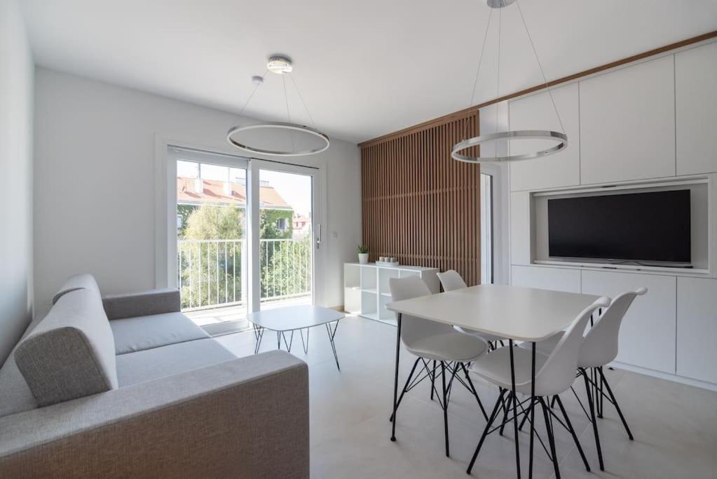 Neu Und Hell In Zentraler Ruhelage Mit Parkplatz Apartman Bécs Kültér fotó